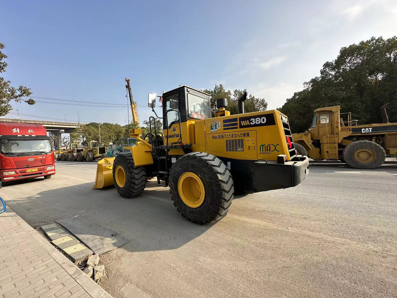 מעמיס גלגלים KOMATSU WA380: תמונה 6