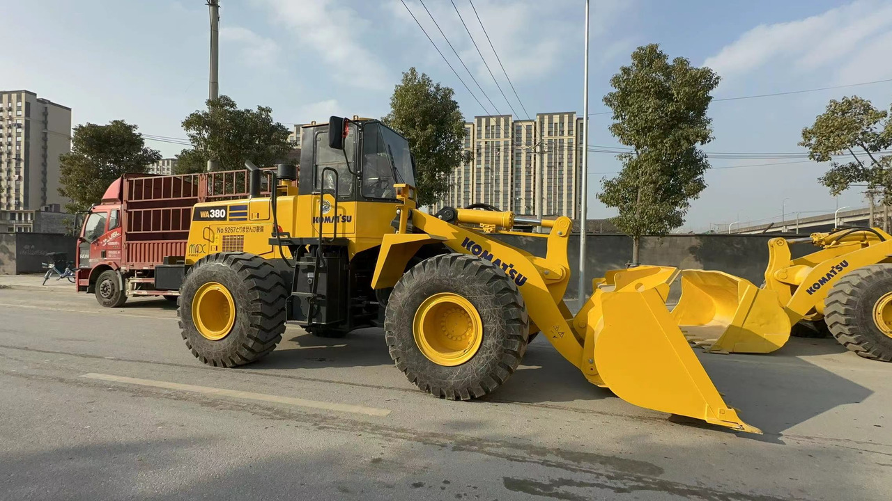KOMATSU WA380 - מעמיס גלגלים: תמונה 3 KOMATSU WA380 - מעמיס גלגלים: תמונה 3