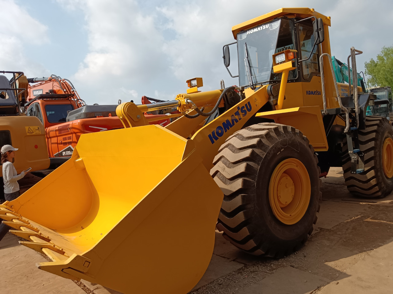 KOMATSU WA470 - מעמיס גלגלים: תמונה 3 KOMATSU WA470 - מעמיס גלגלים: תמונה 3