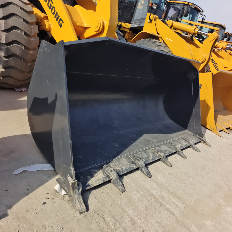LIUGONG CLG 856H Clg862 6 Tons Front Wheel Loader Clg862h 856h Loaders with Good Condition Cheap Price for Sale - מעמיס גלגלים: תמונה 3 LIUGONG CLG 856H Clg862 6 Tons Front Wheel Loader Clg862h 856h Loaders with Good Condition Cheap Price for Sale - מעמיס גלגלים: תמונה 3