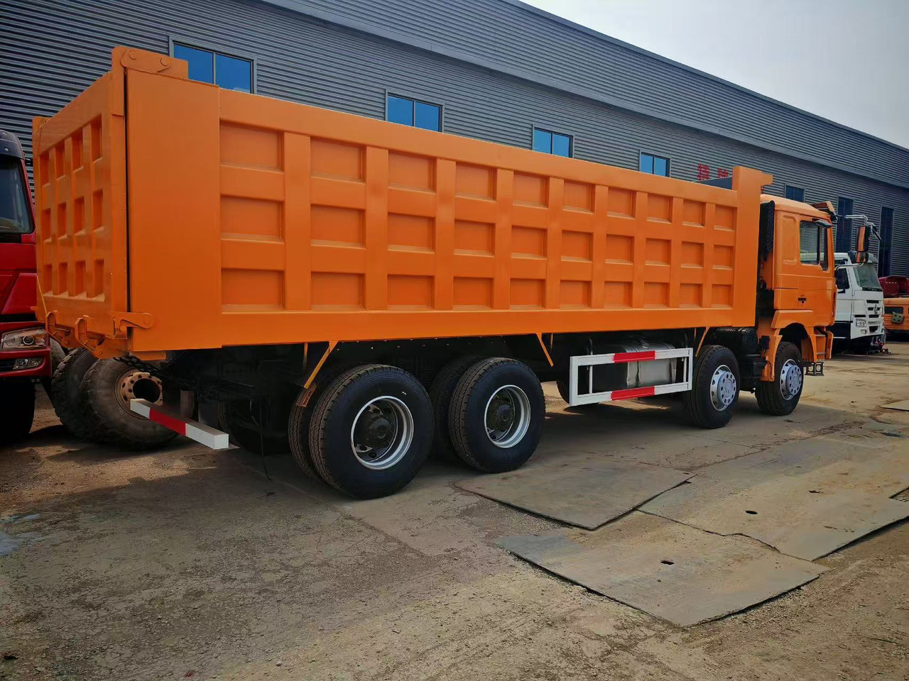 SHACMAN F3000 8*4 - מזהיר: תמונה 3 SHACMAN F3000 8*4 - מזהיר: תמונה 3