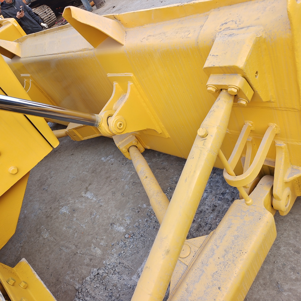 SHANTUI SD16 - דחפור: תמונה 4 SHANTUI SD16 - דחפור: תמונה 4