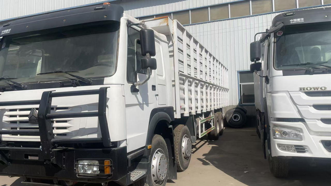 SINOTRUK HOWO 8*4 WITH FENCE DUMP TRUCK LIVESTOCK TRUCK - מזהיר: תמונה 3 SINOTRUK HOWO 8*4 WITH FENCE DUMP TRUCK LIVESTOCK TRUCK - מזהיר: תמונה 3