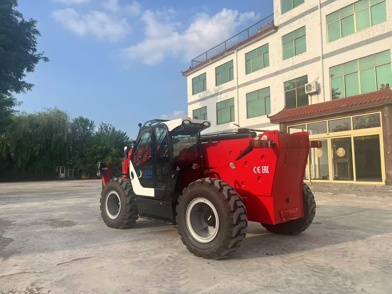 XCMG 9 METER BRAND NEW - מפעיל טלסקופי: תמונה 3 XCMG 9 METER BRAND NEW - מפעיל טלסקופי: תמונה 3