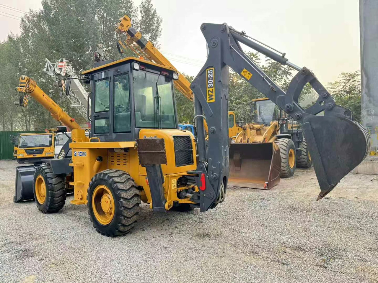 XCMG WZ 30 - 25 - מחפרון: תמונה 3 XCMG WZ 30 - 25 - מחפרון: תמונה 3