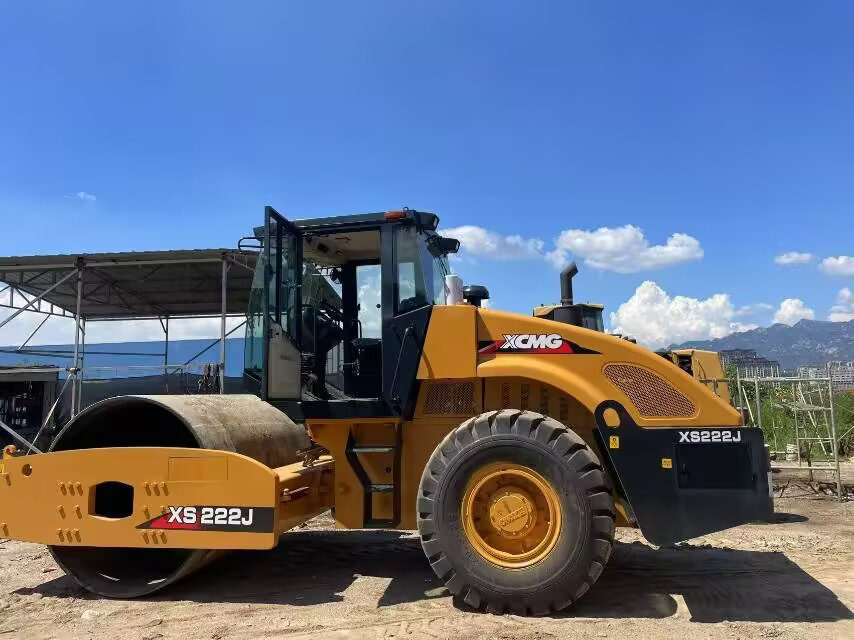 XCMG XS222J - רולר כביש: תמונה 1 XCMG XS222J - רולר כביש: תמונה 1