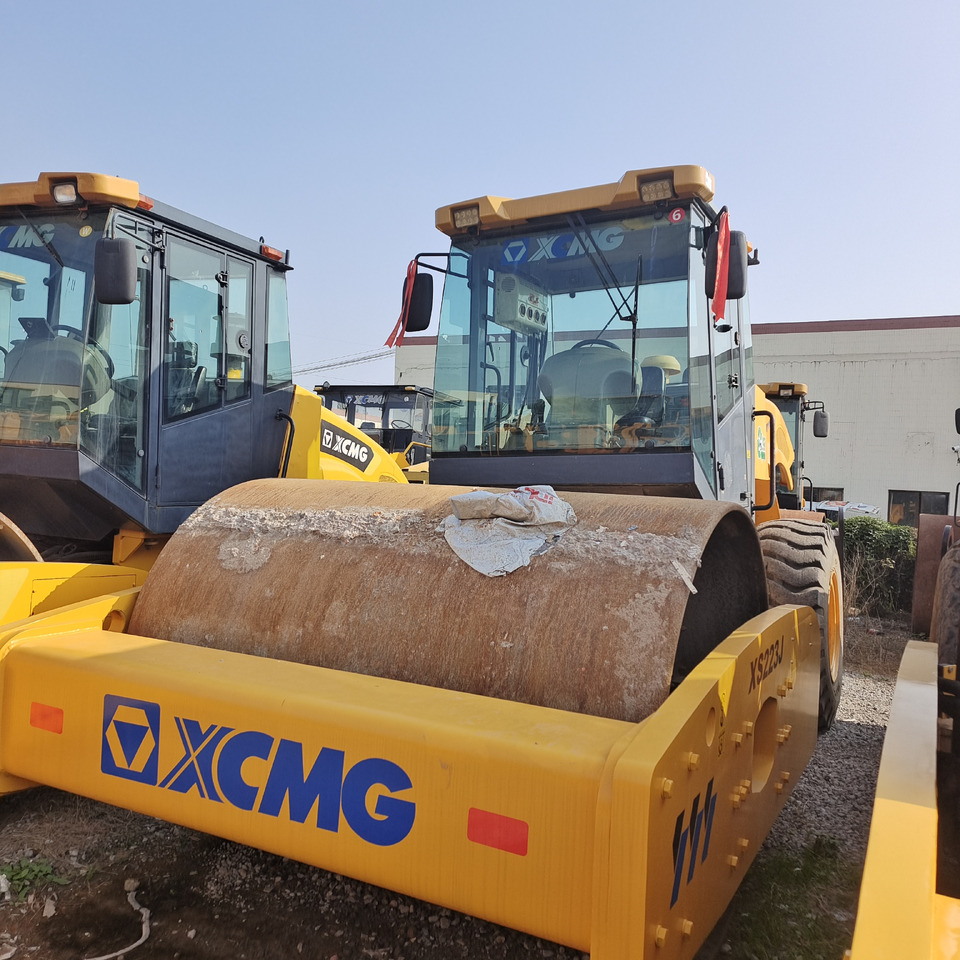 XCMG XS223J - רולר כביש: תמונה 1 XCMG XS223J - רולר כביש: תמונה 1