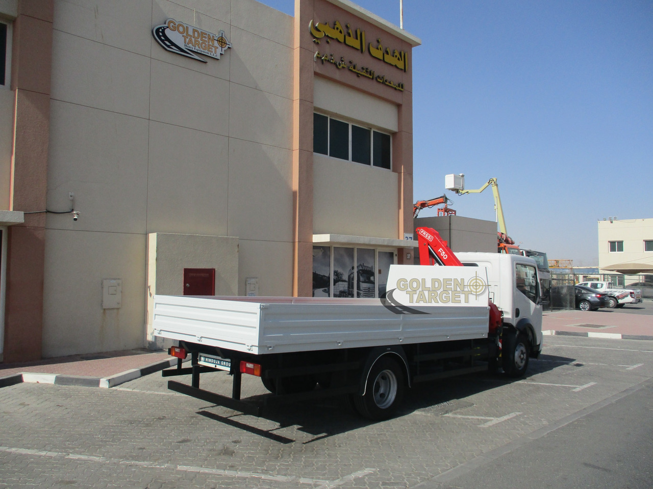 Ashok Leyland PARTNER LX 4x2 with Fassi F50A.022 Crane - משאית מנוף: תמונה 3 Ashok Leyland PARTNER LX 4x2 with Fassi F50A.022 Crane - משאית מנוף: תמונה 3