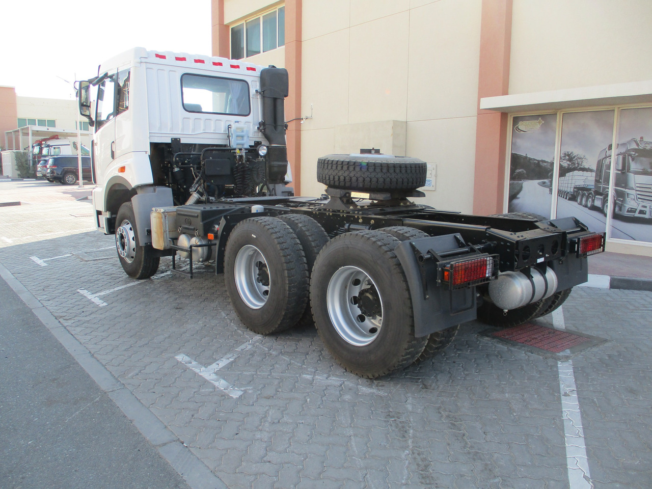 FAW 4181P2K15 6x4 Head Truck - יחידת טרקטור: תמונה 4 FAW 4181P2K15 6x4 Head Truck - יחידת טרקטור: תמונה 4