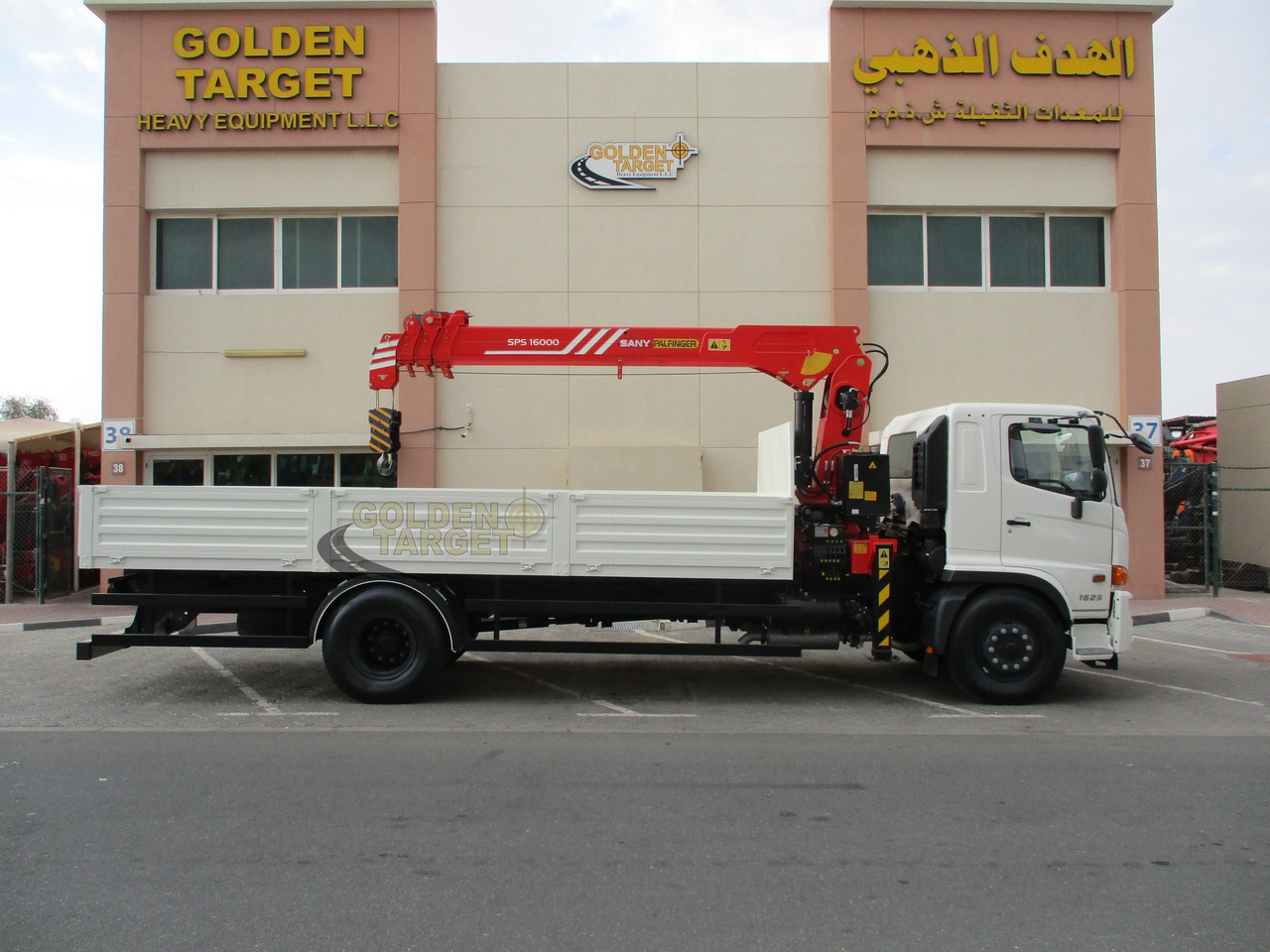 HINO 500 1625 4x2 with SANY PALFINGER SPS16000 Crane - משאית מנוף: תמונה 5 HINO 500 1625 4x2 with SANY PALFINGER SPS16000 Crane - משאית מנוף: תמונה 5