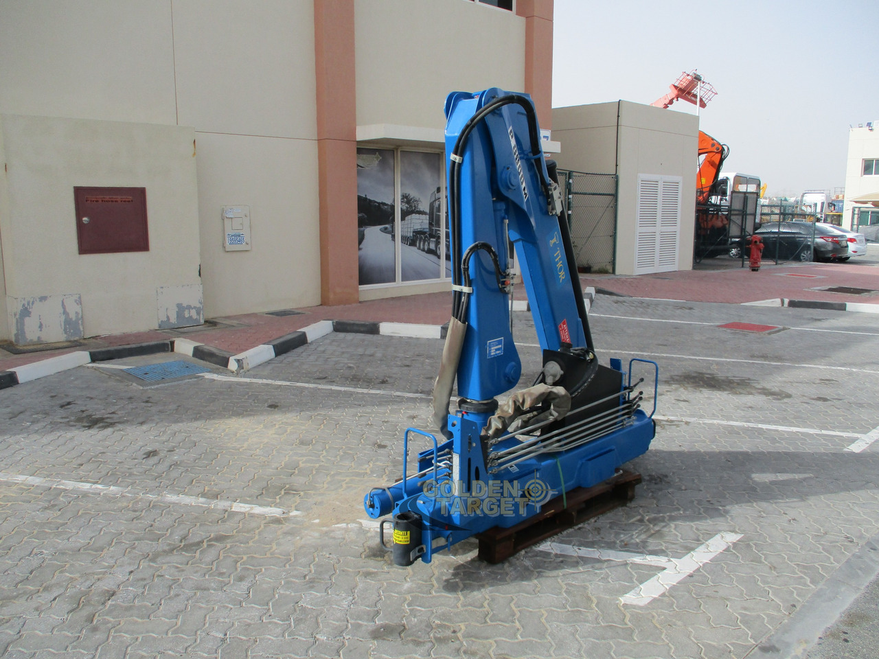 ING BONFIGLIOLI IBP 8000 M / 2SI CRANE - עגורן מעמיס עבור משאית: תמונה 3 ING BONFIGLIOLI IBP 8000 M / 2SI CRANE - עגורן מעמיס עבור משאית: תמונה 3