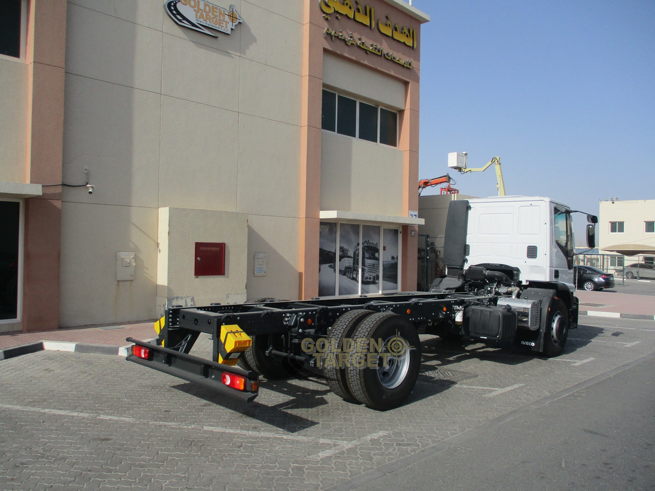 IVECO EUROCARGO 180E28 4x2 Chassis - משאית עם שלדת תא: תמונה 3 IVECO EUROCARGO 180E28 4x2 Chassis - משאית עם שלדת תא: תמונה 3
