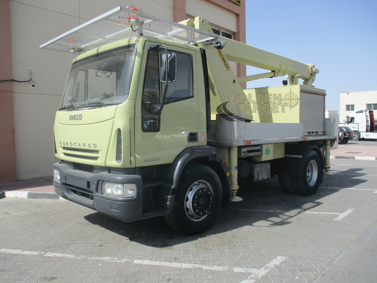 Iveco EURO CARGO 180E28 4x2 PALFINGER P180 Manlift - פלטפורמה אווירית מותקנת על משאית: תמונה 2 Iveco EURO CARGO 180E28 4x2 PALFINGER P180 Manlift - פלטפורמה אווירית מותקנת על משאית: תמונה 2