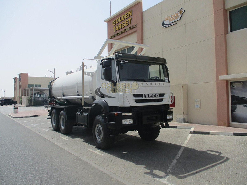 Iveco TRAKKER 380 - משאית מכל: תמונה 1 Iveco TRAKKER 380 - משאית מכל: תמונה 1