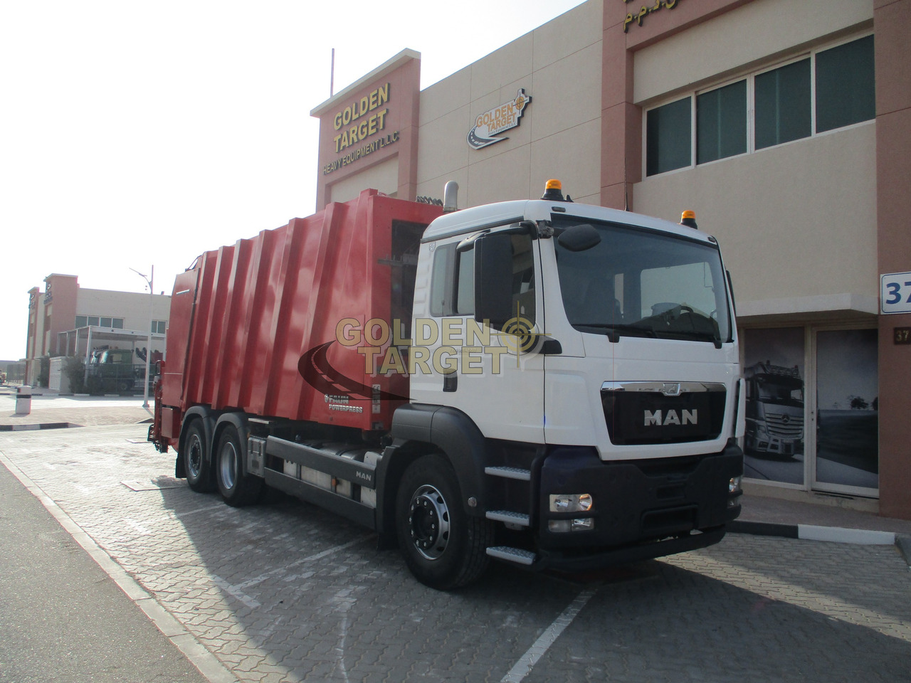MAN TGS26.320 6×2 Garbage Truck - משאית אשפה: תמונה 1 MAN TGS26.320 6×2 Garbage Truck - משאית אשפה: תמונה 1