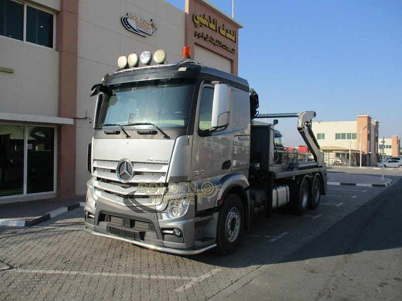 Mercedes-Benz 2642 6×2 Double Skip Loader with HIAB Crane - מעמיס: תמונה 1 Mercedes-Benz 2642 6×2 Double Skip Loader with HIAB Crane - מעמיס: תמונה 1