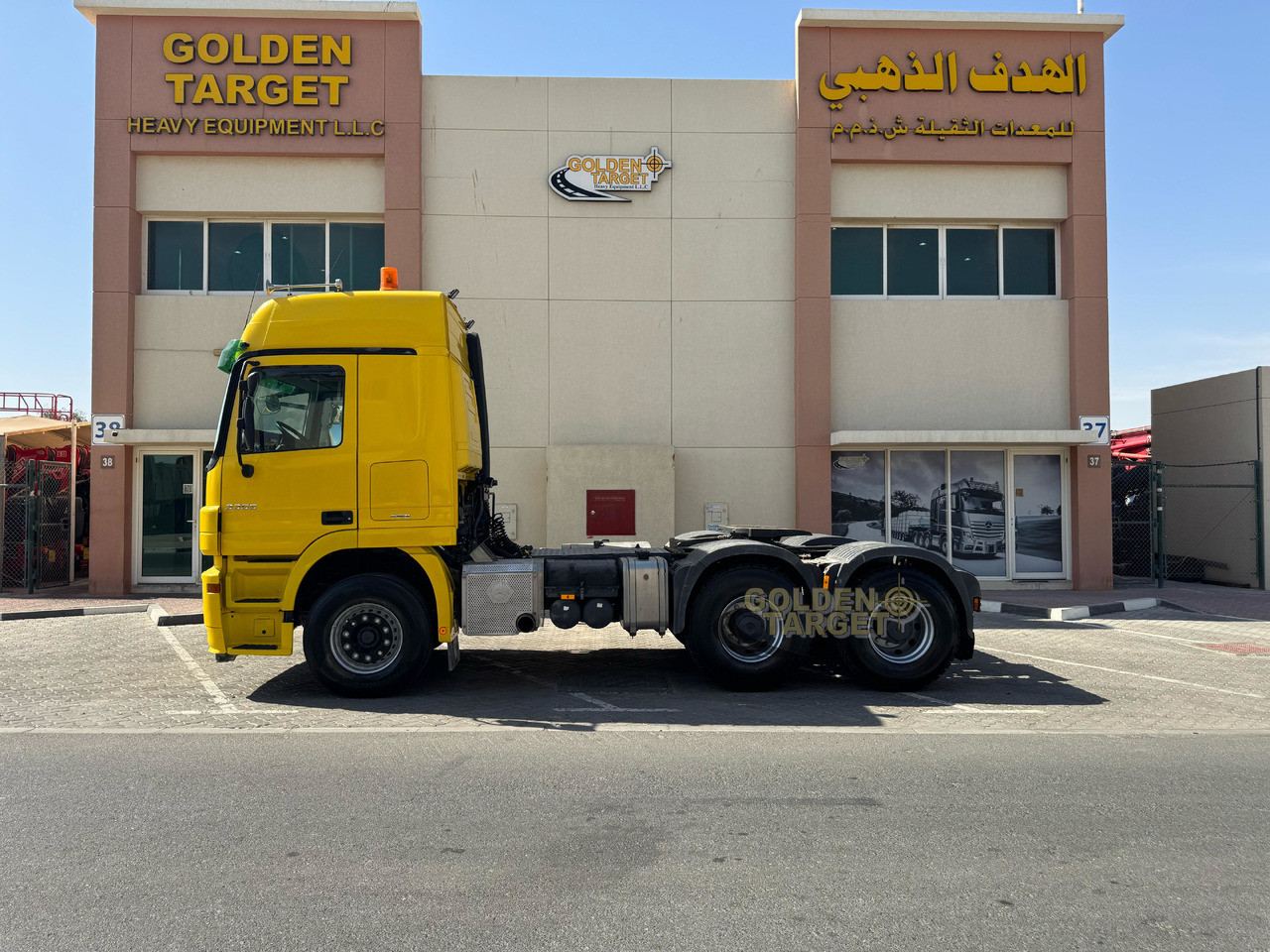 Mercedes Benz ACTROS 3355 6x4 Head Truck - יחידת טרקטור: תמונה 5 Mercedes Benz ACTROS 3355 6x4 Head Truck - יחידת טרקטור: תמונה 5