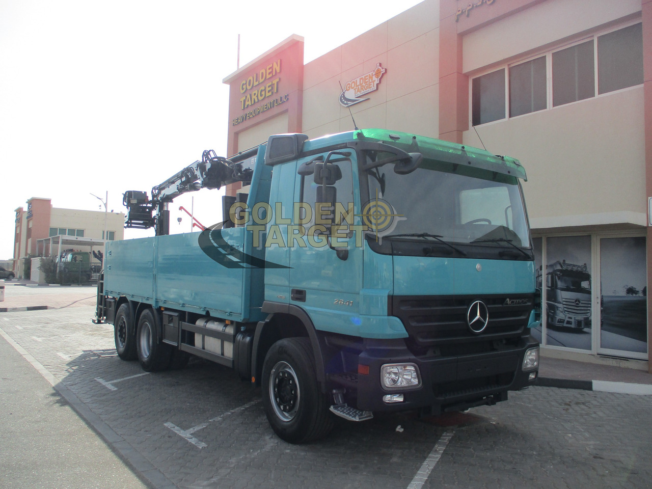 Mercedes-Benz Actros 2641 - משאית צד נופל/ שטוחה, משאית מנוף: תמונה 1 Mercedes-Benz Actros 2641 - משאית צד נופל/ שטוחה, משאית מנוף: תמונה 1