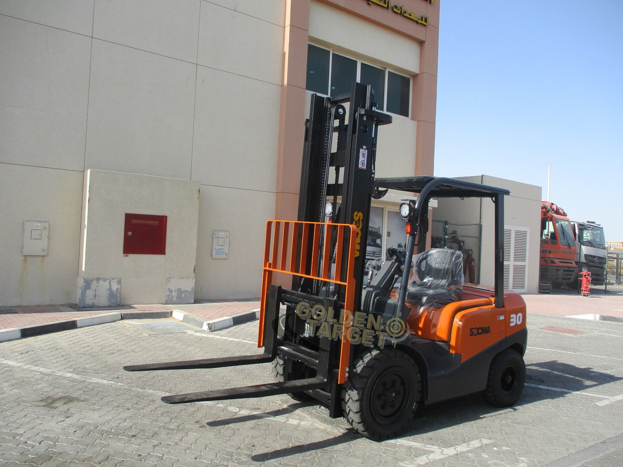 SOCMA HNF-30 Forklift - מלגזת סולר: תמונה 2 SOCMA HNF-30 Forklift - מלגזת סולר: תמונה 2