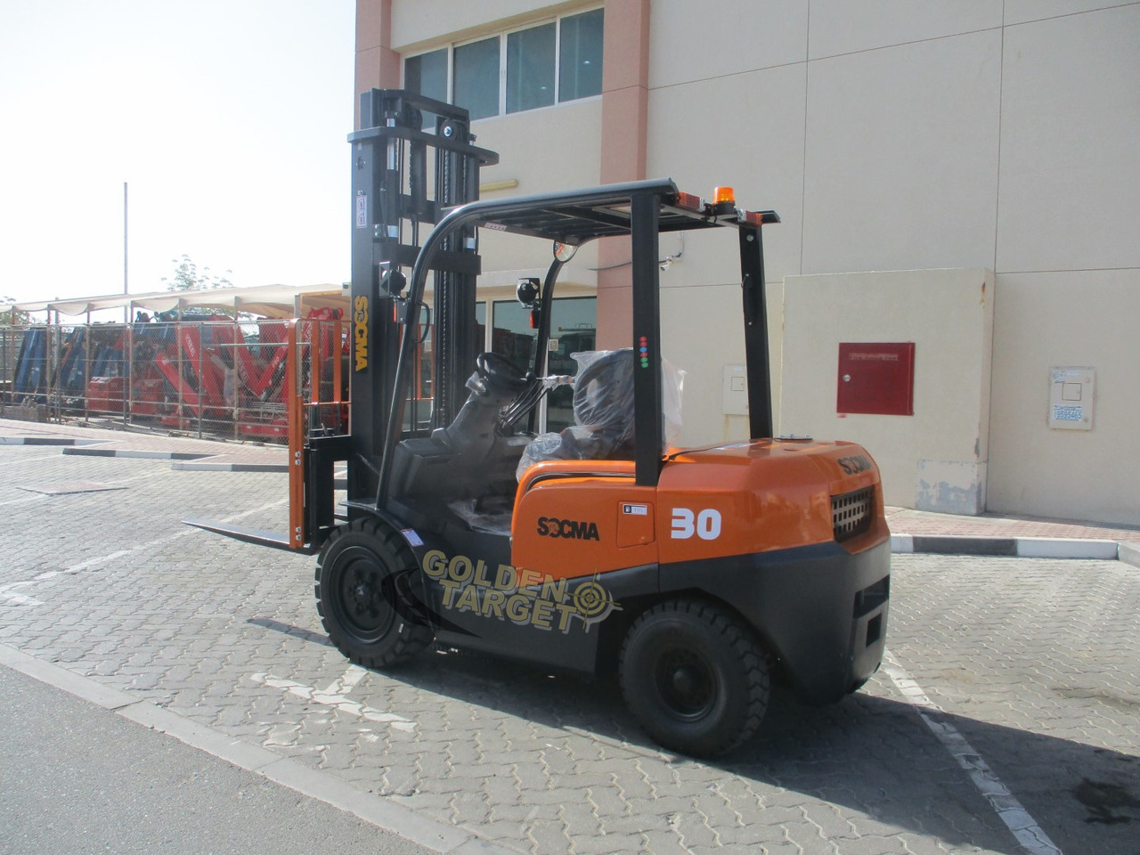 SOCMA HNF-30 Forklift - מלגזת סולר: תמונה 4 SOCMA HNF-30 Forklift - מלגזת סולר: תמונה 4