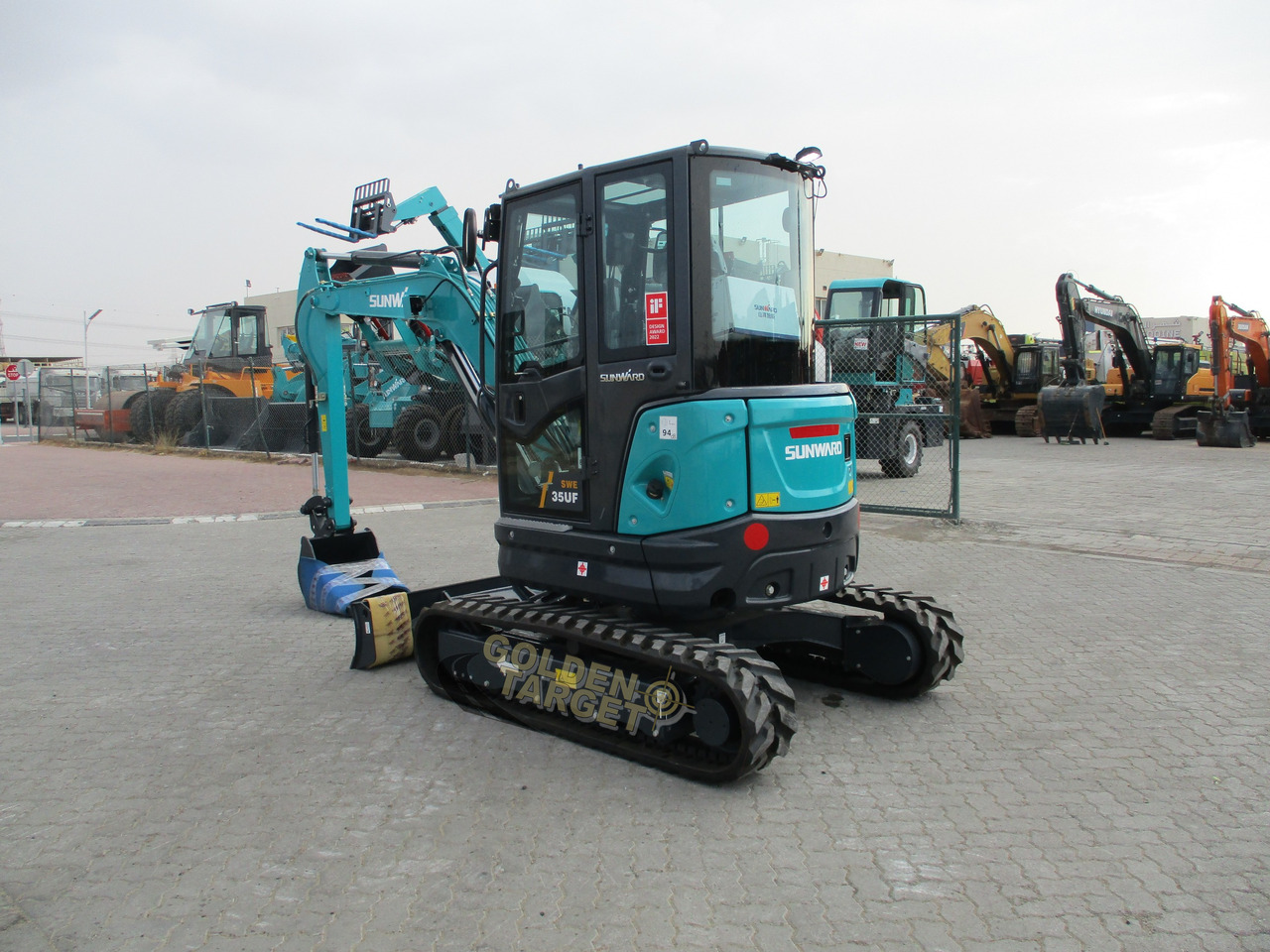 SUNWARD SWE35UF Mini Hydraulic Excavator - מיני מחפר: תמונה 4 SUNWARD SWE35UF Mini Hydraulic Excavator - מיני מחפר: תמונה 4