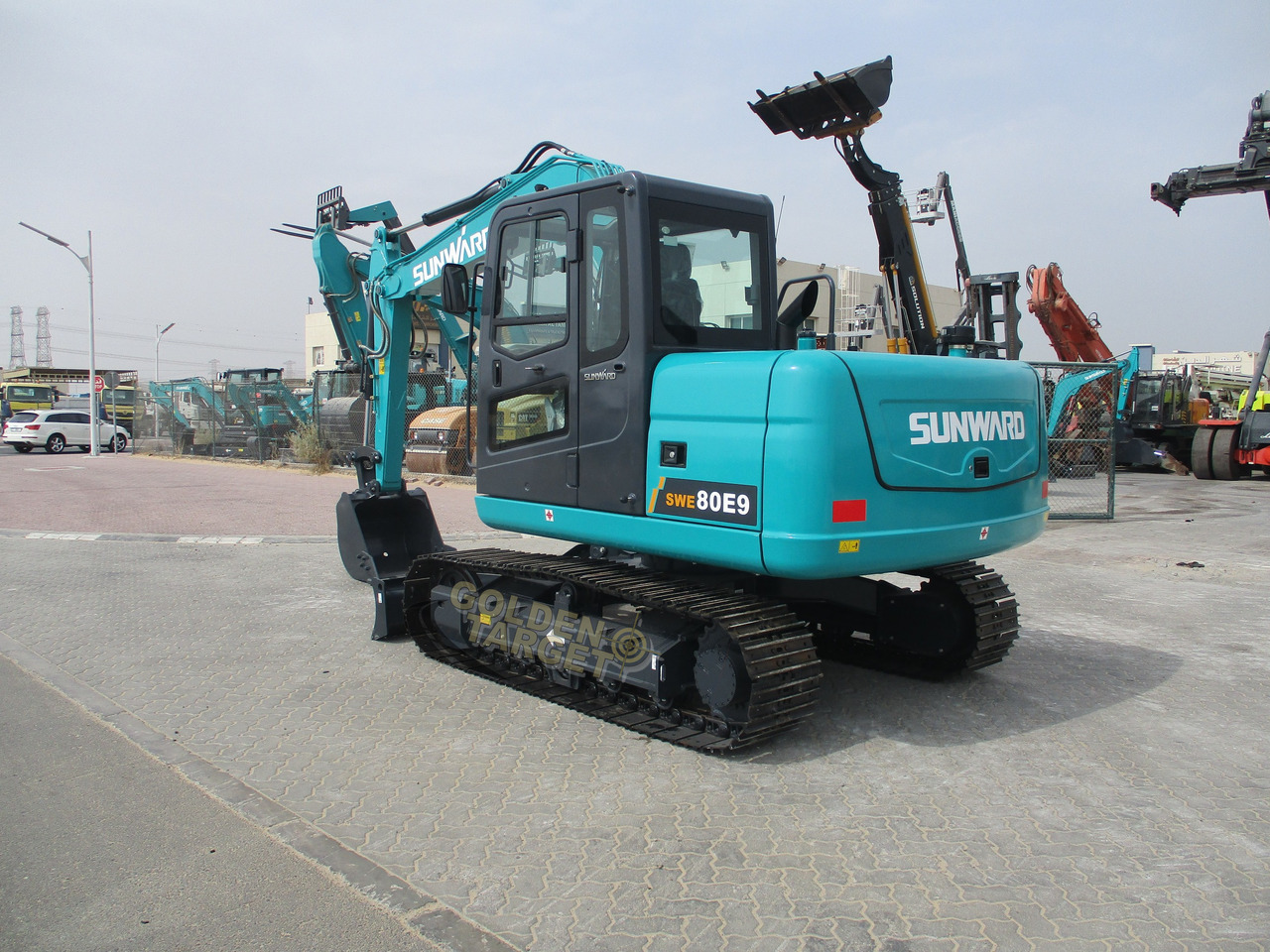 SUNWARD SWE80E9 Mini Hydraulic Excavator - מיני מחפר: תמונה 4 SUNWARD SWE80E9 Mini Hydraulic Excavator - מיני מחפר: תמונה 4