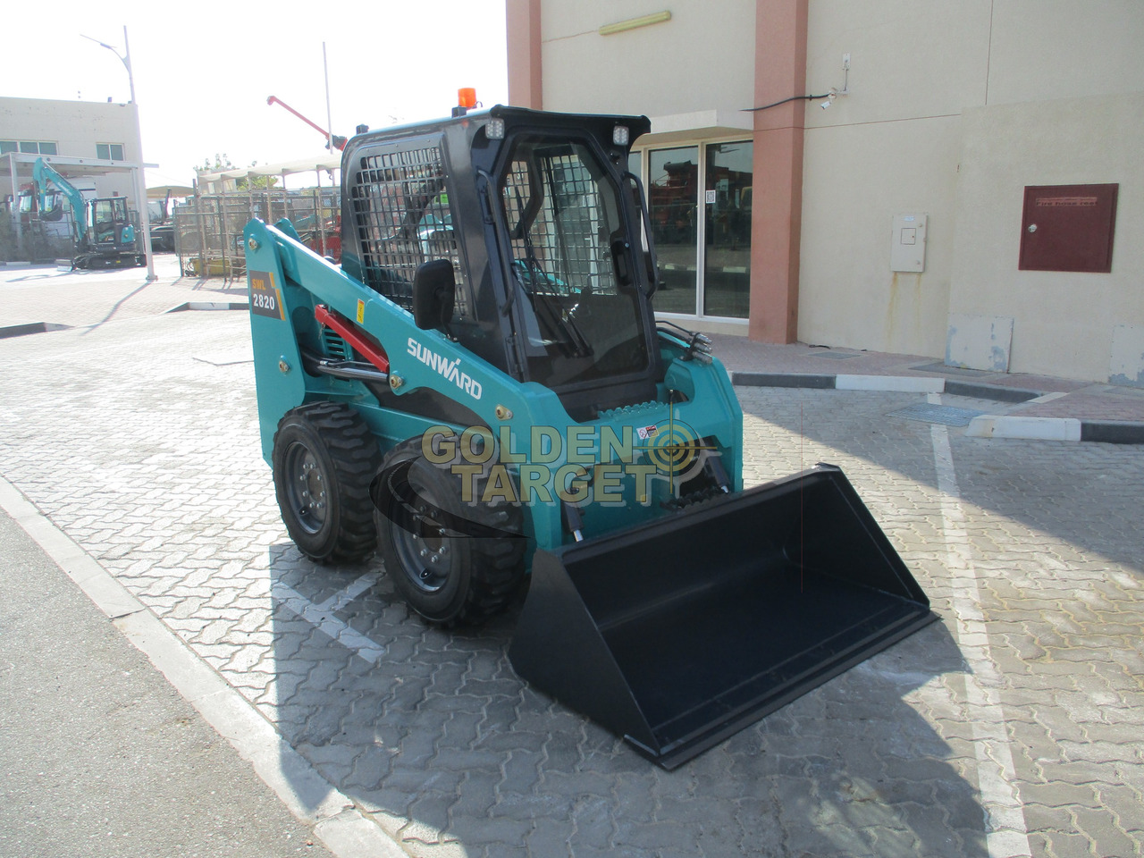 SUNWARD SWL 2820 Skid Steer Loader - מעמיס היגוי החלקה: תמונה 1 SUNWARD SWL 2820 Skid Steer Loader - מעמיס היגוי החלקה: תמונה 1