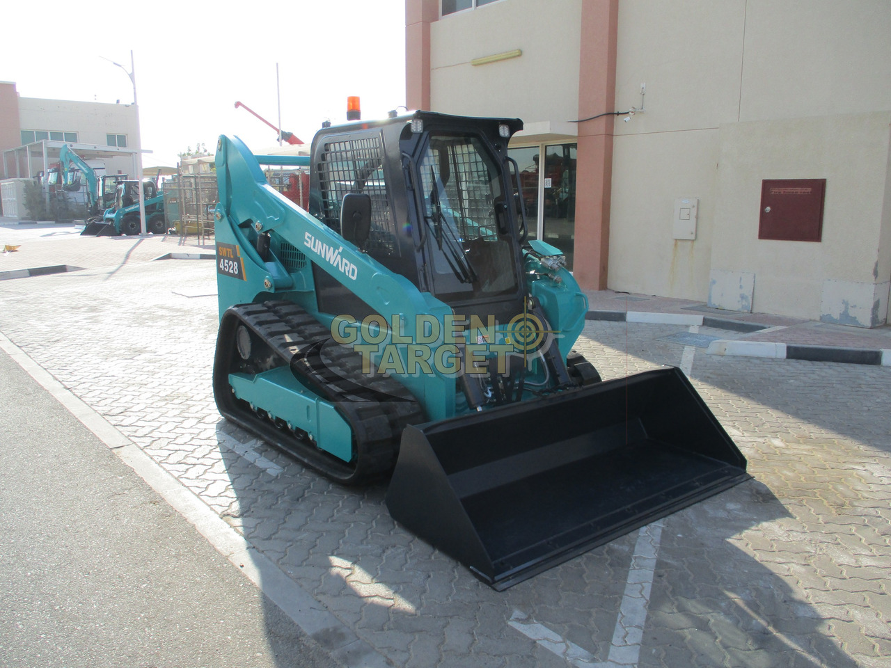 SUNWARD SWTL 4528 Rubber Tracks Skid Steer - מעמיס היגוי החלקה: תמונה 1 SUNWARD SWTL 4528 Rubber Tracks Skid Steer - מעמיס היגוי החלקה: תמונה 1
