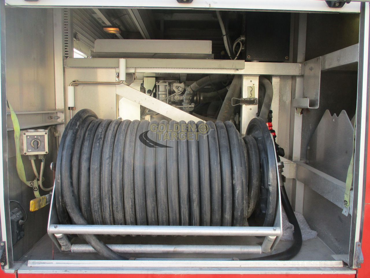 משאית אש Scania 94G 4x2 Fire Truck: תמונה 8 משאית אש Scania 94G 4x2 Fire Truck: תמונה 8