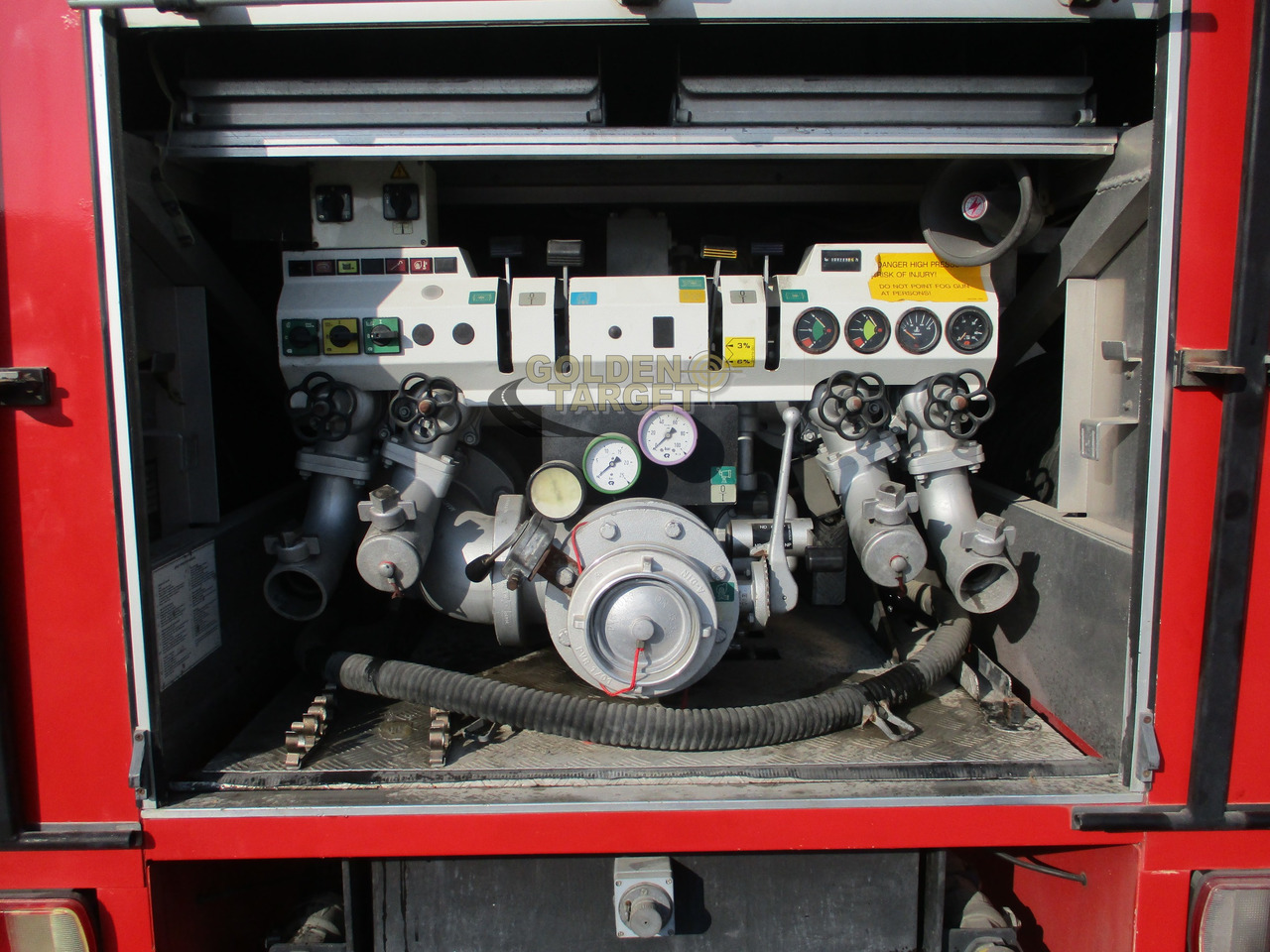 משאית אש Scania 94G 4x2 Fire Truck: תמונה 7 משאית אש Scania 94G 4x2 Fire Truck: תמונה 7