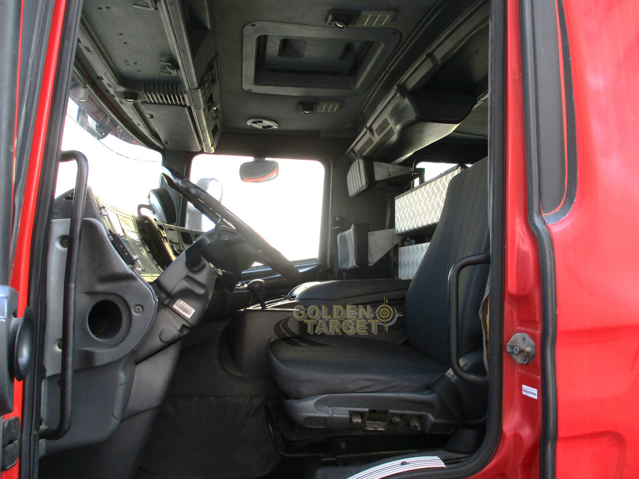משאית אש Scania 94G 4x2 Fire Truck: תמונה 18 משאית אש Scania 94G 4x2 Fire Truck: תמונה 18