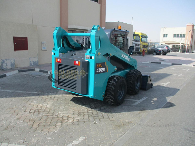 Sunward SWL4028 Skid Steer Loader - מעמיס: תמונה 3 Sunward SWL4028 Skid Steer Loader - מעמיס: תמונה 3