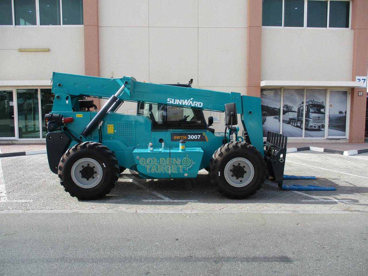 Sunward SWTH3007 4×4 Telehandler - מפעיל טלסקופי: תמונה 5 Sunward SWTH3007 4×4 Telehandler - מפעיל טלסקופי: תמונה 5