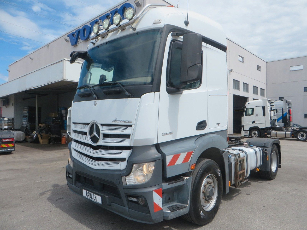 Mercedes-Benz Actros 1845 LS Retarder Hydraulic - יחידת טרקטור: תמונה 1 Mercedes-Benz Actros 1845 LS Retarder Hydraulic - יחידת טרקטור: תמונה 1