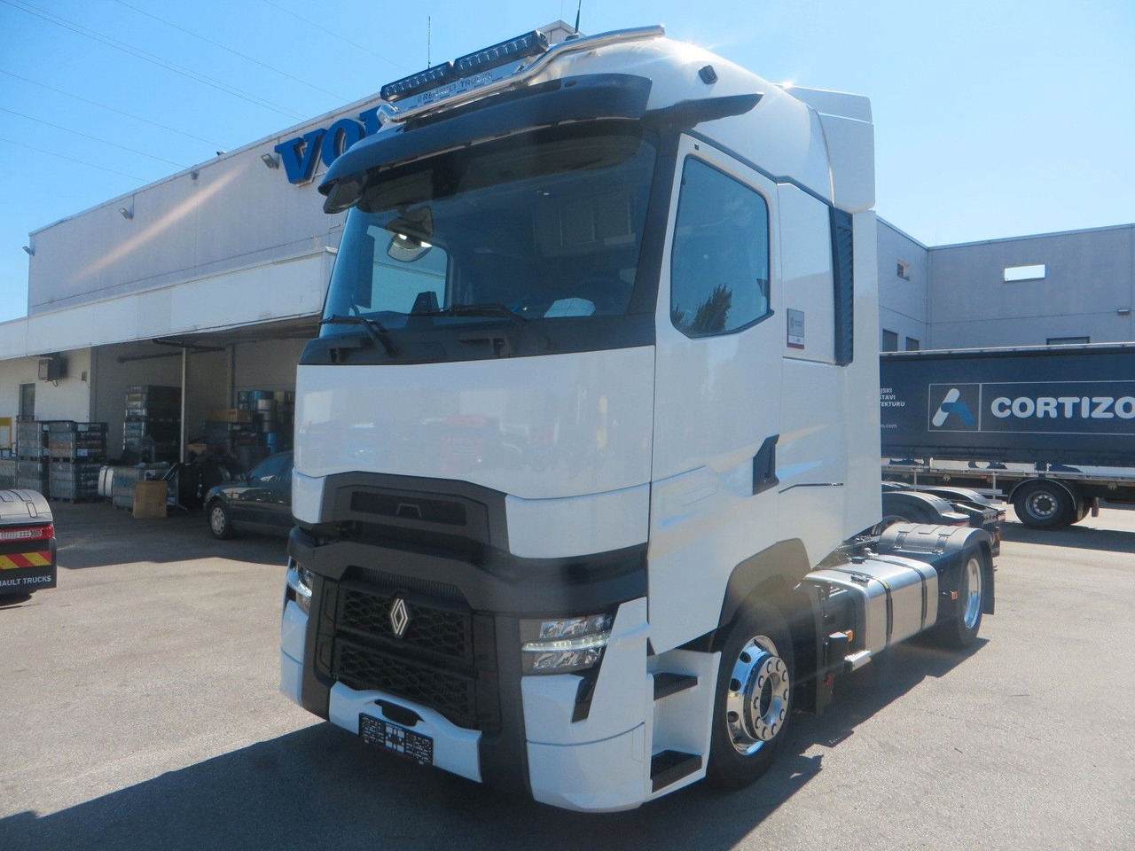 Renault T520 HSC 4x2Tractor mega NEW!! TOP EQUIPMENT - יחידת טרקטור: תמונה 1 Renault T520 HSC 4x2Tractor mega NEW!! TOP EQUIPMENT - יחידת טרקטור: תמונה 1