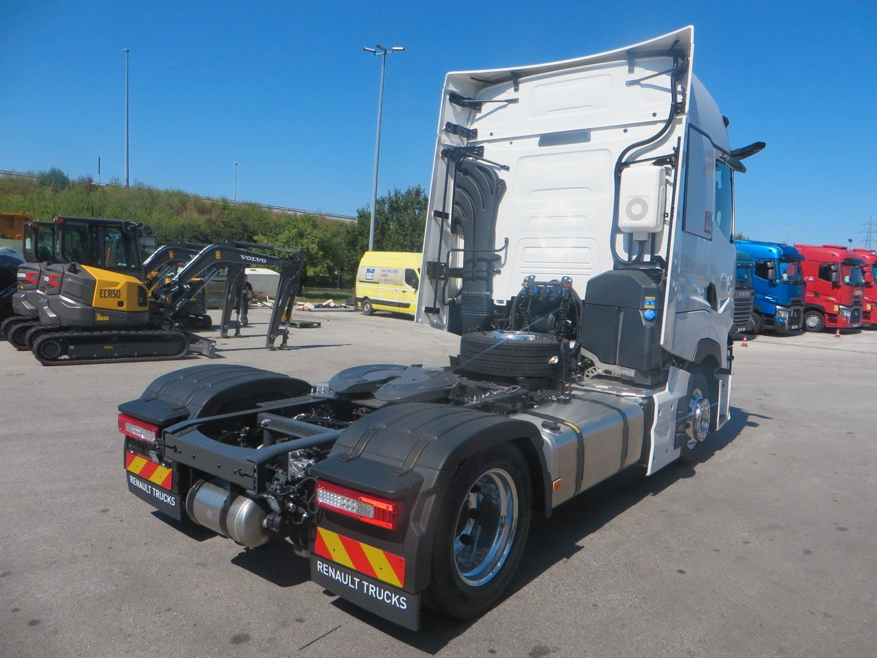 Renault T520 HSC 4x2Tractor mega NEW!! TOP EQUIPMENT - יחידת טרקטור: תמונה 3 Renault T520 HSC 4x2Tractor mega NEW!! TOP EQUIPMENT - יחידת טרקטור: תמונה 3