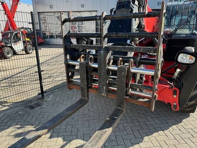 Manitou MT 1440 - מפעיל טלסקופי: תמונה 4 Manitou MT 1440 - מפעיל טלסקופי: תמונה 4