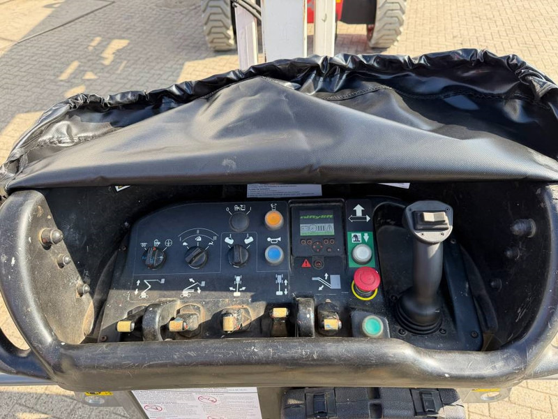 זרוע מרפקי Niftylift HR 28: תמונה 13 זרוע מרפקי Niftylift HR 28: תמונה 13