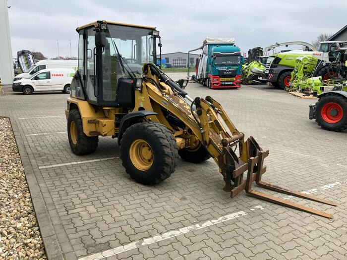 Caterpillar 906 - מעמיס גלגלים: תמונה 2 Caterpillar 906 - מעמיס גלגלים: תמונה 2