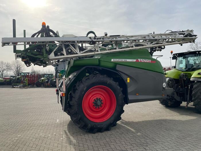 Fendt Rogator 366 - מרסס נגרר: תמונה 2 Fendt Rogator 366 - מרסס נגרר: תמונה 2