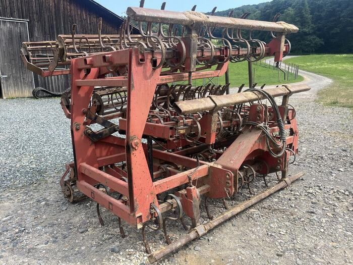 Hatzenbichler Saatbeetkombination 8m - מקדחת זריעה משולבת: תמונה 3 Hatzenbichler Saatbeetkombination 8m - מקדחת זריעה משולבת: תמונה 3