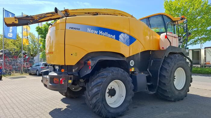 New Holland FR 9060 - מקצרת מספוא: תמונה 4 New Holland FR 9060 - מקצרת מספוא: תמונה 4