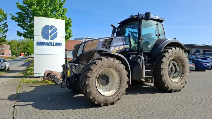New Holland T8.275 - טרקטור חקלאי: תמונה 1 New Holland T8.275 - טרקטור חקלאי: תמונה 1