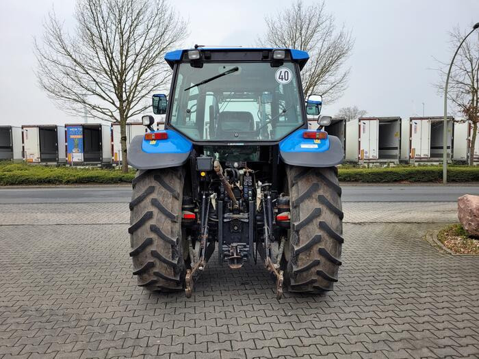 New Holland TS 115 - טרקטור חקלאי: תמונה 2 New Holland TS 115 - טרקטור חקלאי: תמונה 2