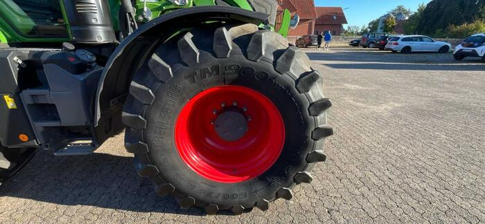 Trelleborg TM900 High Power - חבילת גלגלים וצמיגים עבור מכונה חקלאית: תמונה 4 Trelleborg TM900 High Power - חבילת גלגלים וצמיגים עבור מכונה חקלאית: תמונה 4