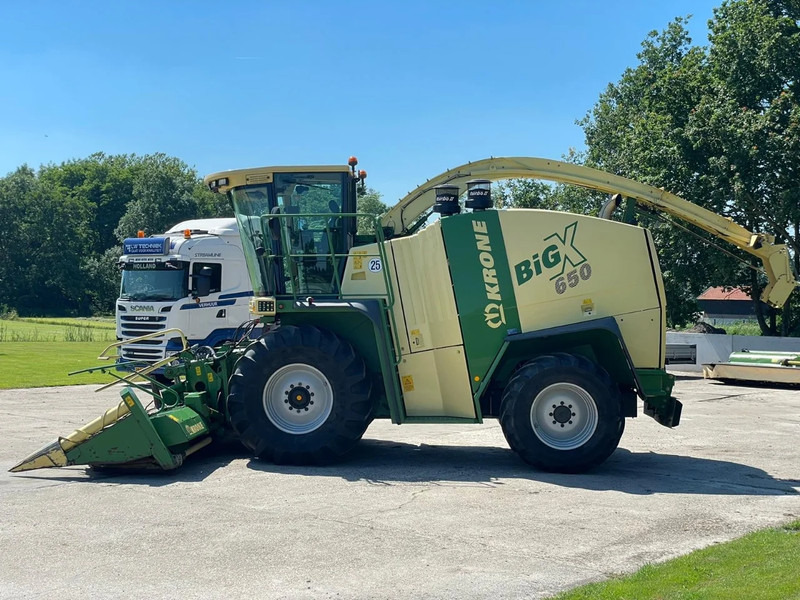 Krone Big X 650 V8 Hakselaar Claas John deere New holland - מקצרת מספוא: תמונה 5 Krone Big X 650 V8 Hakselaar Claas John deere New holland - מקצרת מספוא: תמונה 5