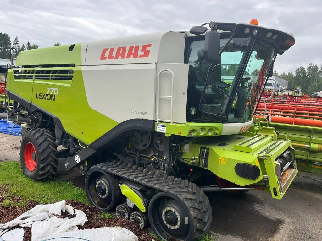 Claas Lexion 770 TT - מקצרת קומבינה: תמונה 3 Claas Lexion 770 TT - מקצרת קומבינה: תמונה 3