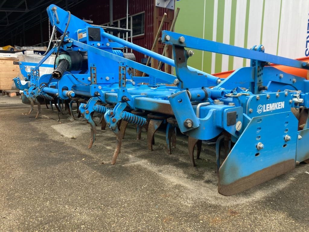 Lemken Zirkon 12/400 - קלטרת סיבובית: תמונה 1 Lemken Zirkon 12/400 - קלטרת סיבובית: תמונה 1