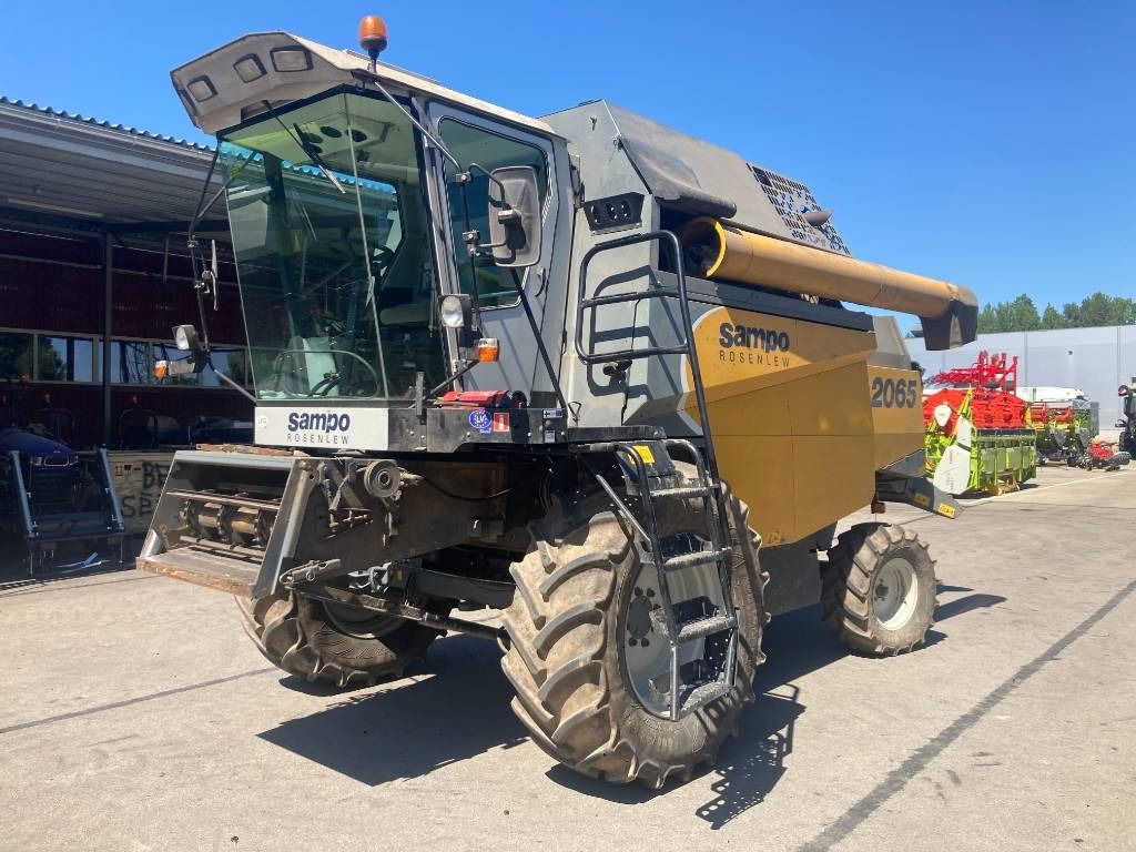 Sampo-Rosenlew SR 2065 - מקצרת קומבינה: תמונה 1 Sampo-Rosenlew SR 2065 - מקצרת קומבינה: תמונה 1