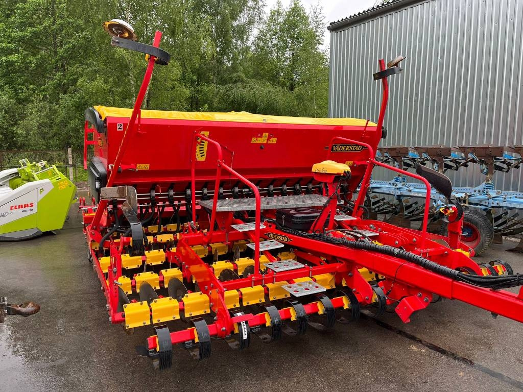 Vaderstad Rapid RD400C - מקדחת זריעה משולבת: תמונה 1 Vaderstad Rapid RD400C - מקדחת זריעה משולבת: תמונה 1